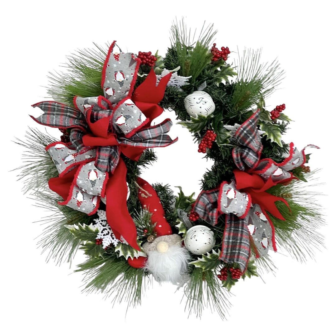Gnome for the Holiday Wreath/HOL182