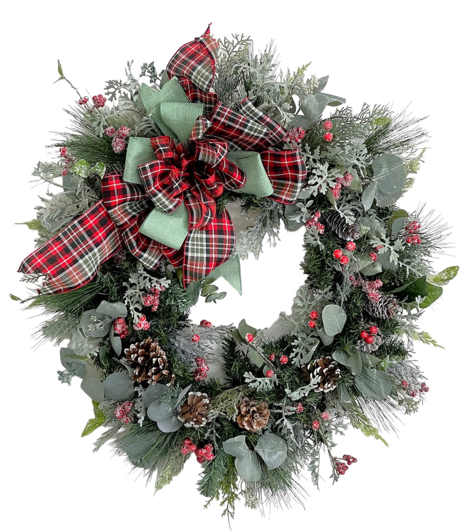 Frosted Red Berry Winter Wreath/TRANS179