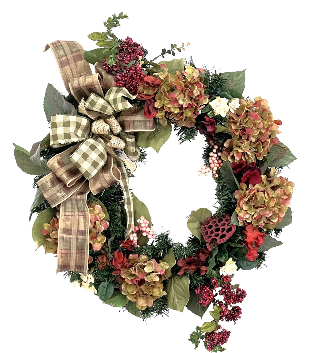 Green and Burgundy Winter Wreath/TRANS188