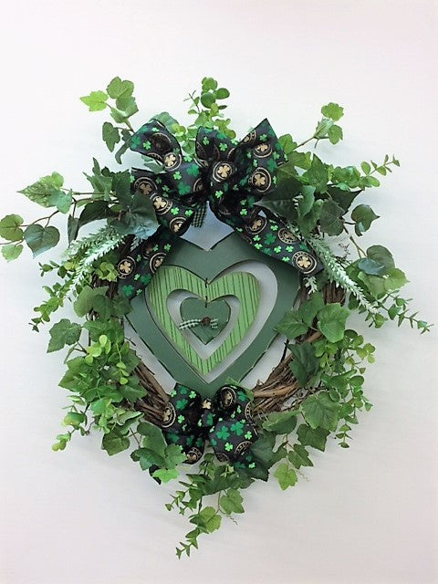 Gallery/Eng155 - April's Garden Wreath