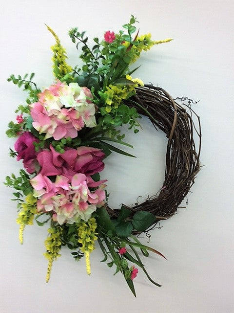 Gallery:Eng175 - April's Garden Wreath