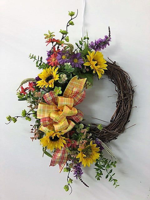 Gallery/Ver100 - April's Garden Wreath
