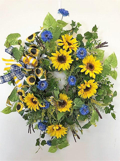 Gallery/Ver105 - April's Garden Wreath